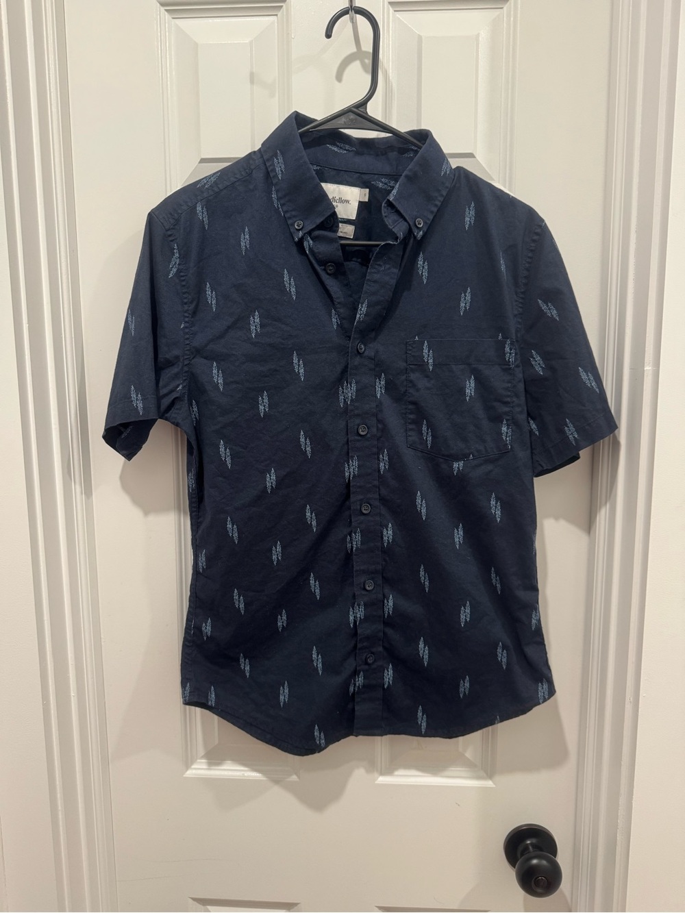 Goodfellow & Co Navy Short-Sleeve Button-Down Shirt with Light Blue Print